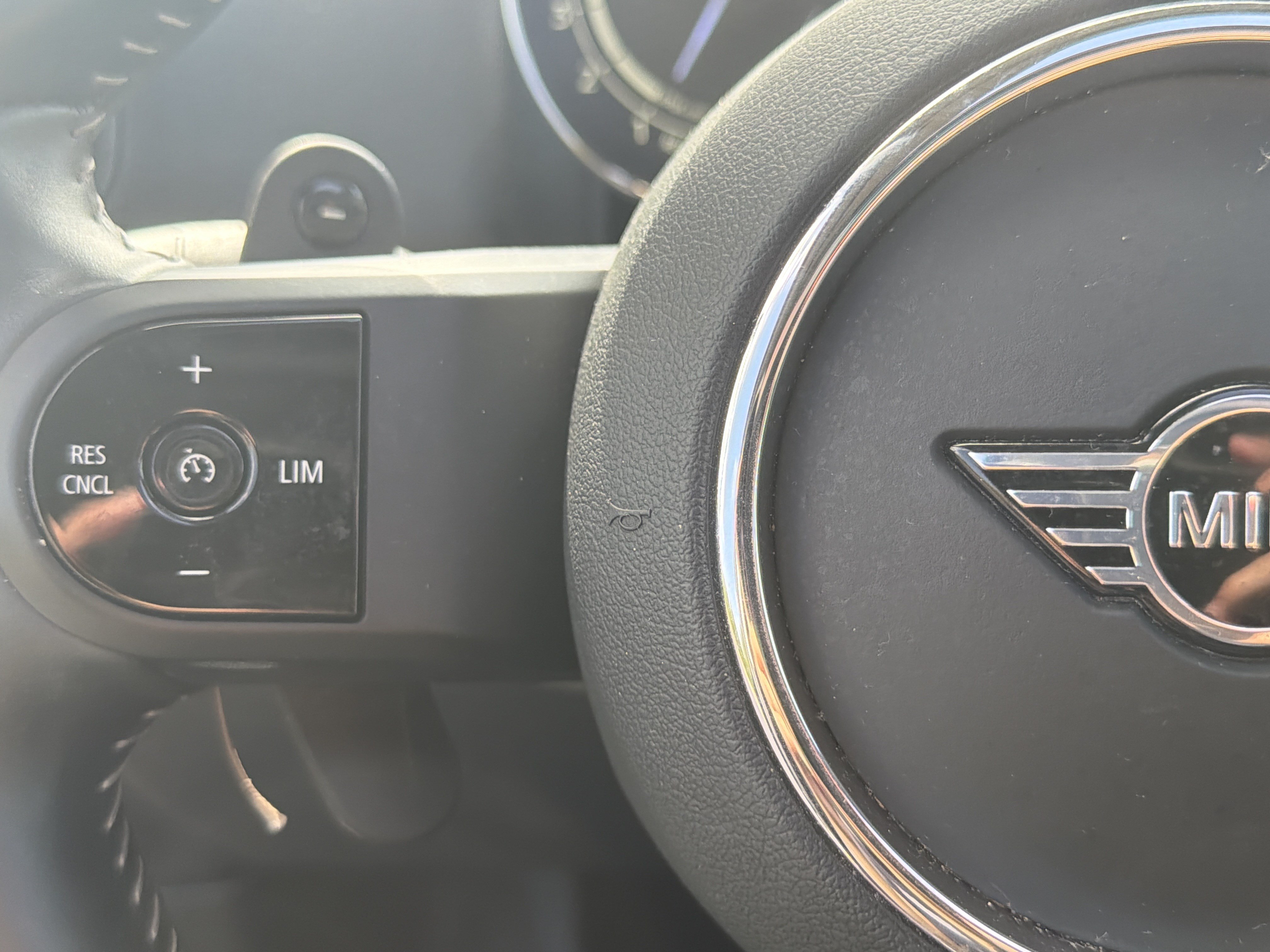 Used 2024 MINI Cooper Countryman S w/ Premium Package FWD image 31
