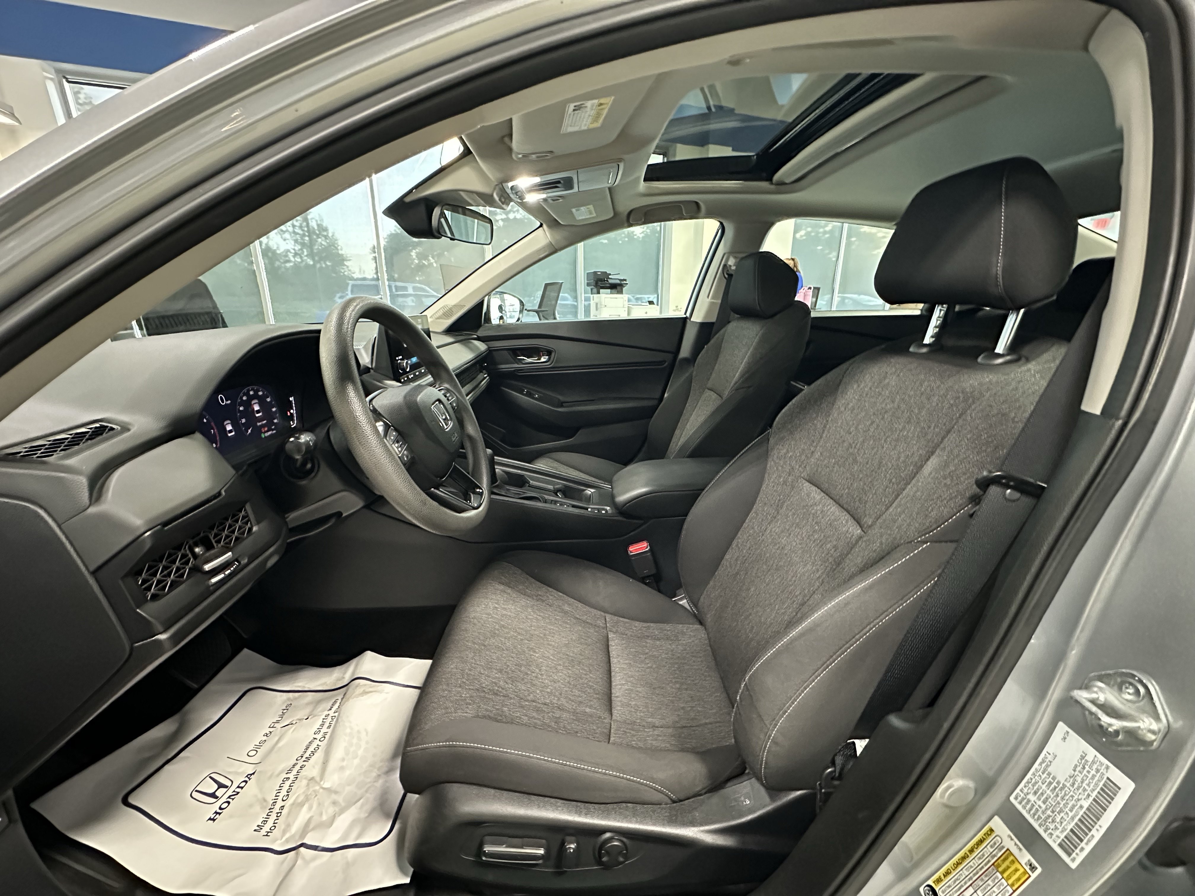 Used 2024 Honda Accord EX image 9