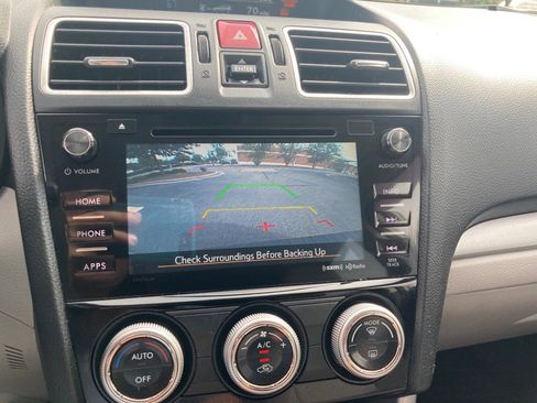 Used 2018 Subaru Forester 2.5i Premium w/ All-Weather Package image 19