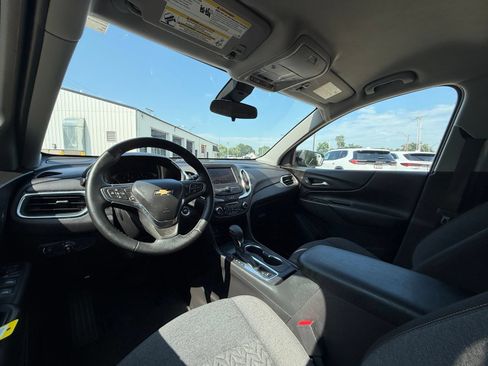 Used 2024 Chevrolet Equinox LT FWD image 17