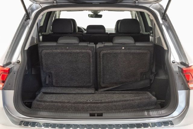 Used 2023 Volkswagen Tiguan SE FWD image 36