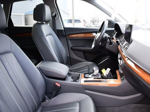 Used 2023 Audi Q5 2.0T Premium image 29