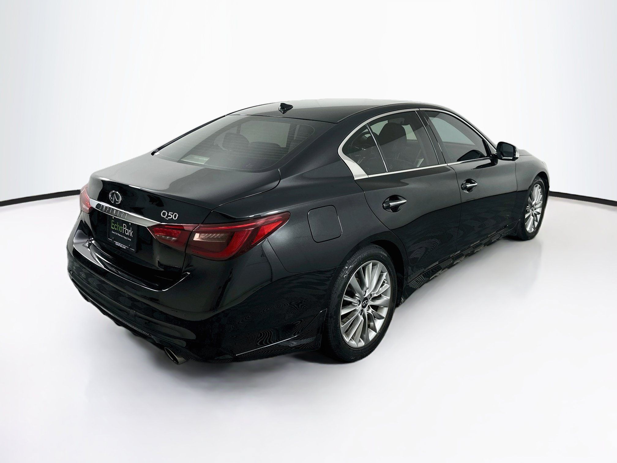 Used 2023 INFINITI Q50 Luxe w/ Cargo Package RWD image 9