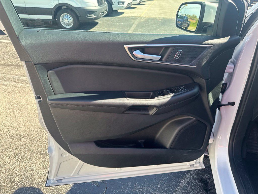 Certified 2024 Ford Edge SEL w/ Convenience Package AWD/4WD image 14