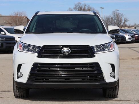 Used 2018 Toyota Highlander SE image 5