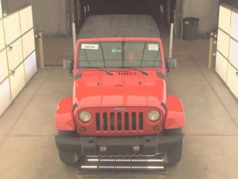 Used 2013 Jeep Wrangler Unlimited Sahara AWD/4WD image 20