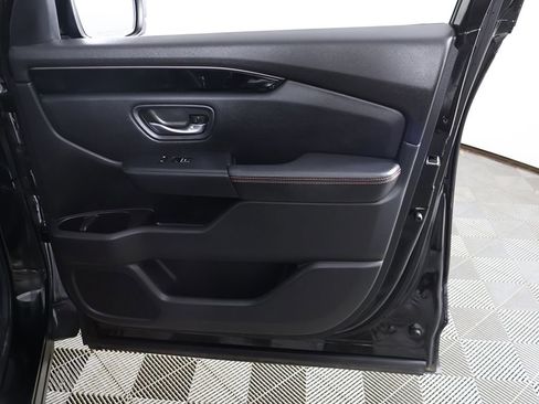 Used 2024 Honda Pilot TrailSport image 26