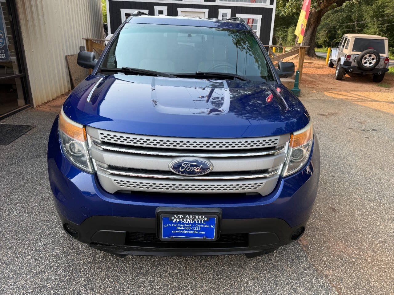 Used 2015 Ford Explorer FWD image 3