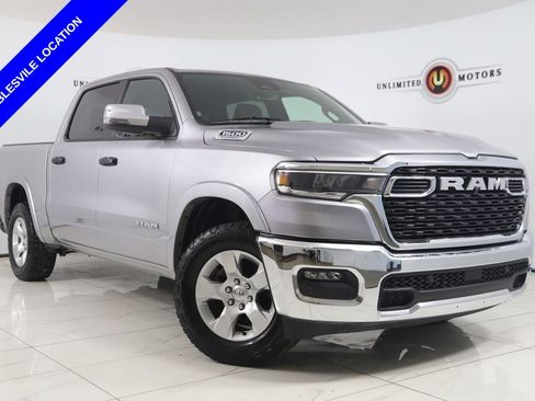 Used 2025 RAM 1500 Big Horn AWD/4WD image 1