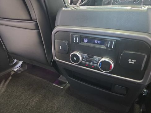 Used 2019 Ford Expedition Platinum AWD/4WD image 34