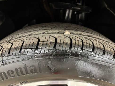 Certified 2023 Mercedes-Benz GLB 250 image 11