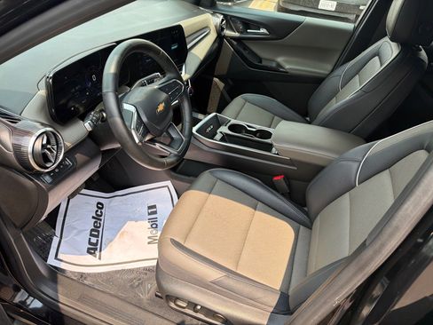 Used 2025 Chevrolet Equinox LT w/ Convenience Package II AWD/4WD image 14