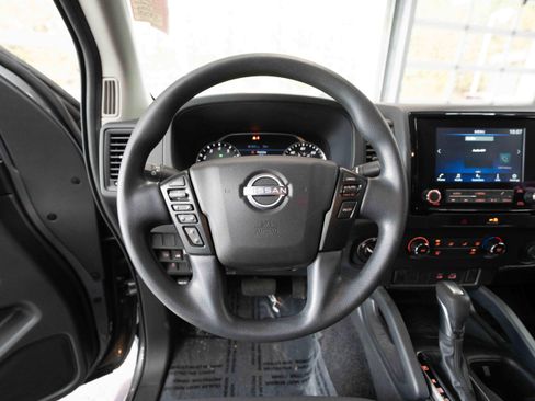 Used 2022 Nissan Frontier S AWD/4WD image 21