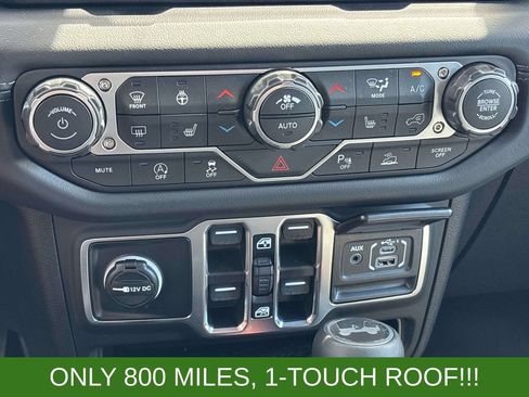 Used 2026 Jeep Wrangler Unlimited Sahara AWD/4WD image 22