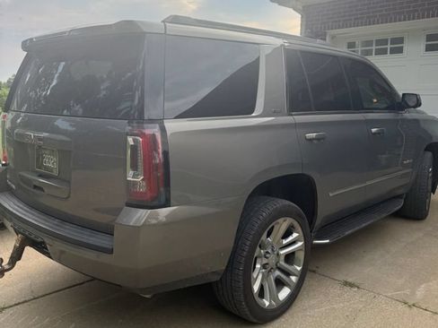 Used 2019 GMC Yukon SLT w/ Premium Edition AWD/4WD image 3