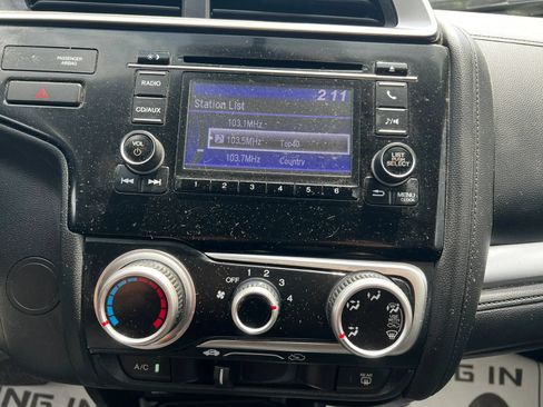 Used 2017 Honda Fit LX image 17