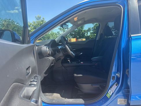 Used 2021 Nissan Kicks SV FWD image 10