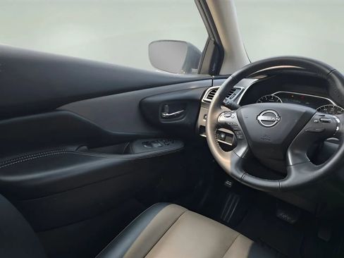 Used 2023 Nissan Murano SV image 15
