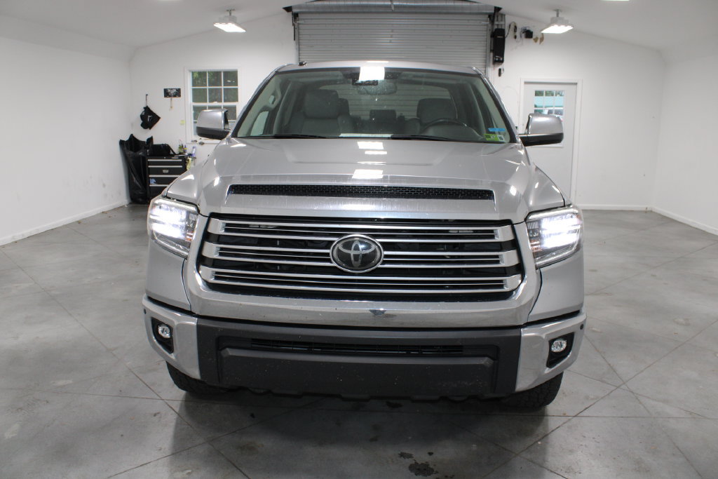Used 2018 Toyota Tundra Limited w/ Limited Premium Package AWD/4WD image 3