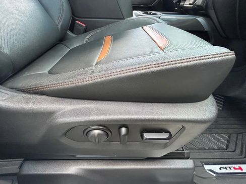 Used 2020 GMC Sierra 2500 AT4 w/ AT4 Premium Package image 39