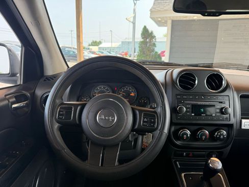 Used 2014 Jeep Compass Sport w/ Power Value Group FWD image 30