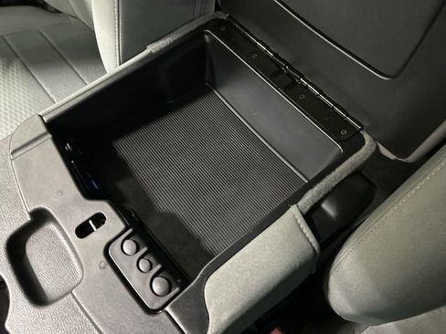 Used 2016 RAM 3500 Tradesman w/ Popular Equipment Group image 21