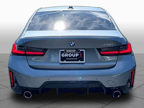 Used 2023 BMW 330i Sedan w/ M Sport Package RWD image 5