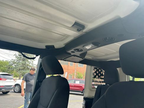 Used 2016 Jeep Wrangler Unlimited Sport w/ Quick Order Package 24S AWD/4WD image 6