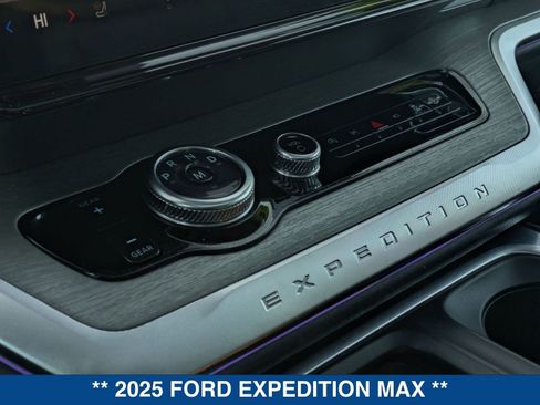 Certified 2025 Ford Expedition Max Platinum image 36