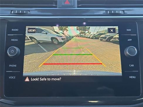 Used 2023 Volkswagen Tiguan SEL R-Line image 20