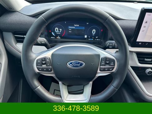 Used 2026 Ford Explorer Active RWD image 15