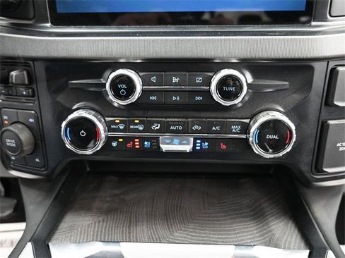 Used 2024 Ford F350 Platinum image 15