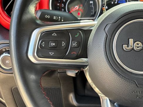 Used 2018 Jeep Wrangler Rubicon AWD/4WD image 18