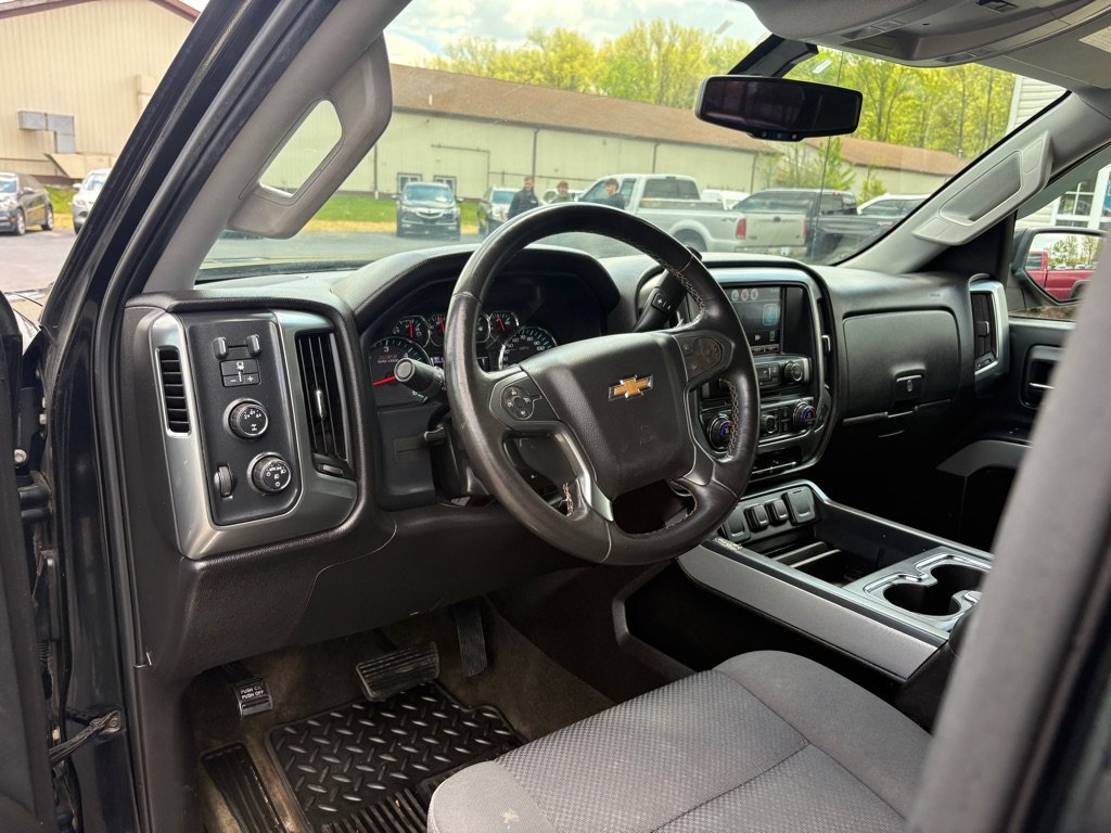 Used 2015 Chevrolet Silverado 2500 LT w/ LT Convenience Package AWD/4WD image 14