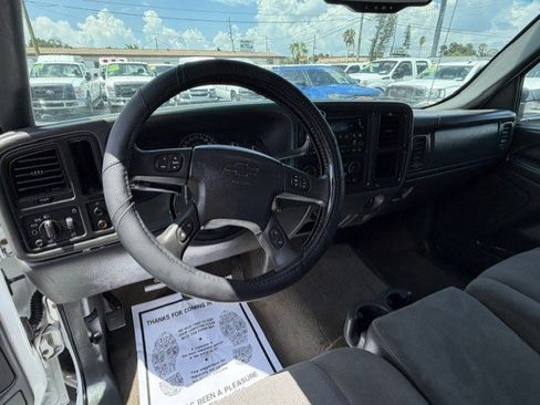 Used 2007 Chevrolet Silverado 3500 LT w/ Onstar Plus Package RWD image 13
