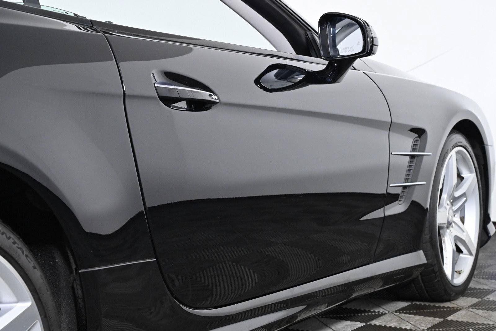 Used 2013 Mercedes-Benz SL 550 image 11