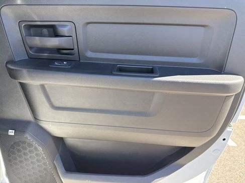 Used 2024 RAM 3500 Tradesman w/ Chrome Appearance Group image 32