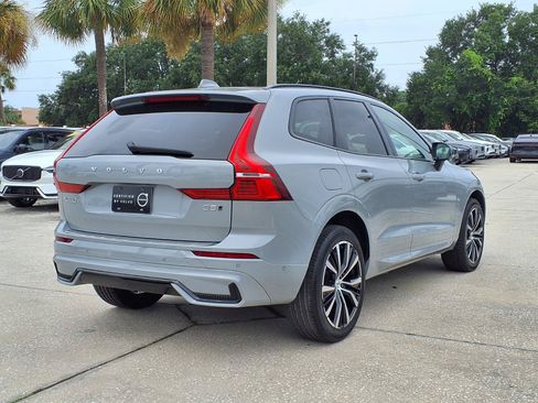 Certified 2024 Volvo XC60 B5 Plus w/ Protection Package Premier AWD/4WD image 7