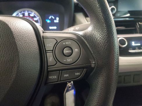 Certified 2022 Toyota Corolla Cross L AWD/4WD image 21