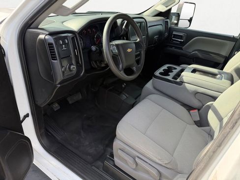 Used 2019 Chevrolet Silverado 2500 W/T w/ WT Convenience Package image 16