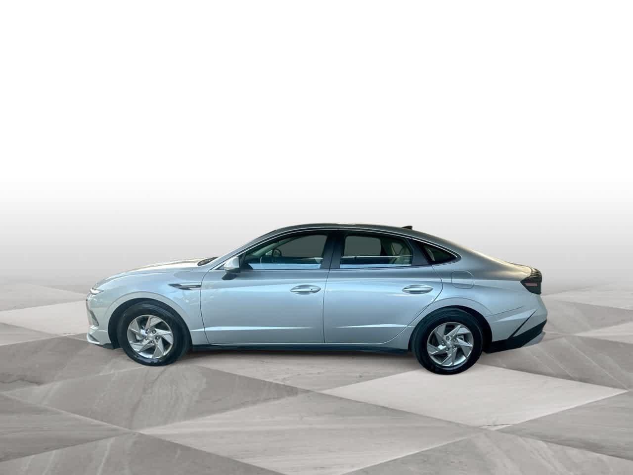 Used 2026 Hyundai Sonata SE FWD image 5