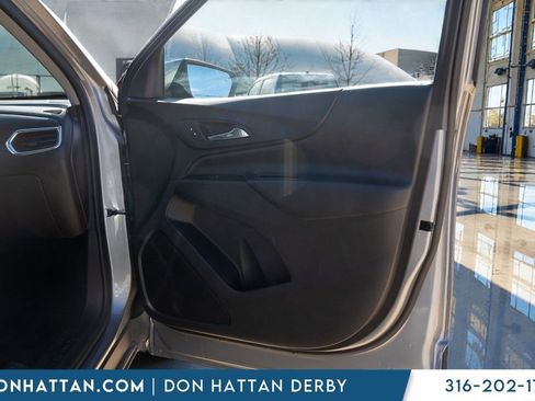 Used 2024 Chevrolet Equinox LT image 23