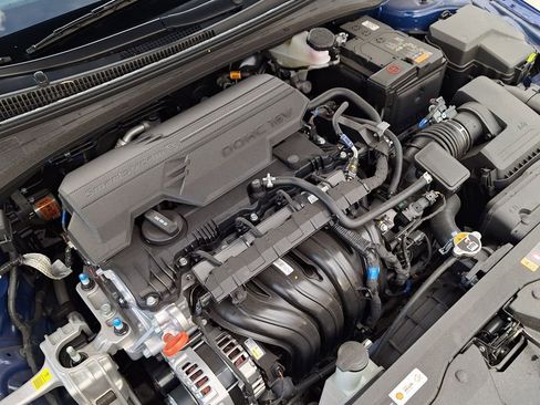 Used 2024 Hyundai Elantra SEL w/ Convenience Package image 28