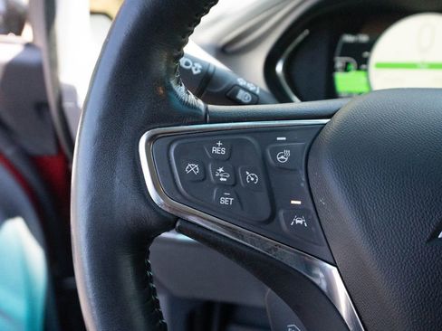 Used 2020 Chevrolet Bolt LT FWD image 26