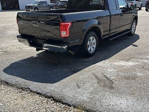 Used 2017 Ford F150 XLT w/ Trailer Tow Package RWD image 7