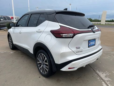 Certified 2024 Nissan Kicks SV FWD image 5