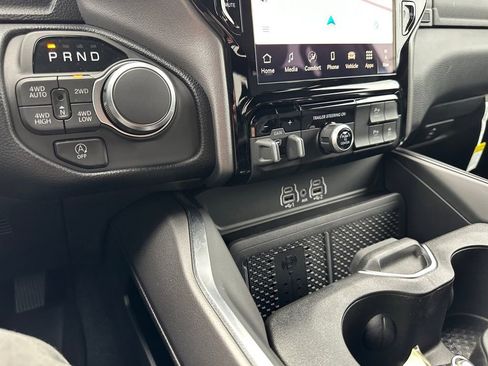 New 2026 RAM 1500 Big Horn AWD/4WD image 21