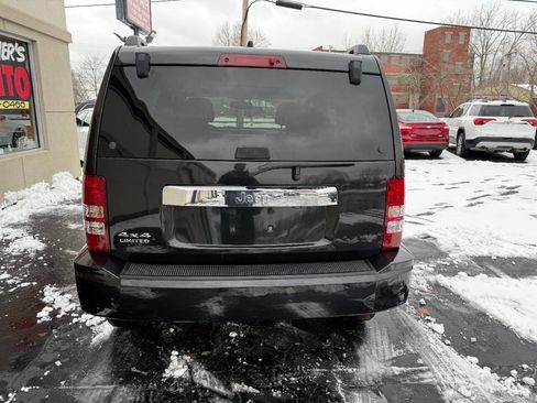 Used 2012 Jeep Liberty Limited Jet w/ Chrome Accents Group image 5