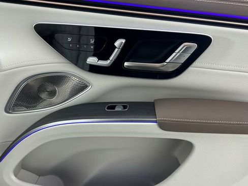 Certified 2023 Mercedes-Benz EQS 580 4MATIC SUV image 20