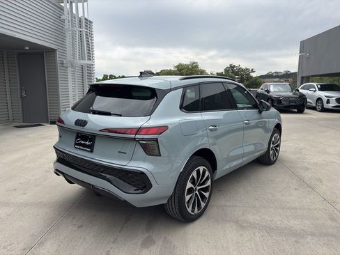 New 2026 Audi Q3 quattro 2.0T AWD/4WD image 6